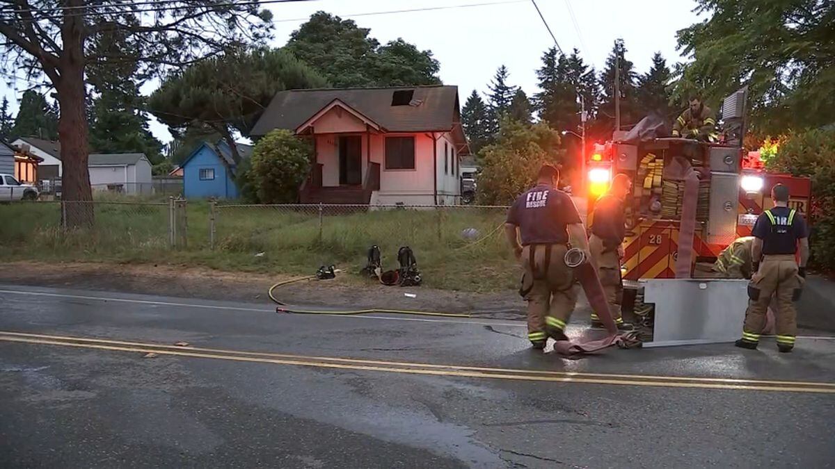 Fire causes 100,000 in damage to Burien home, fire officials say