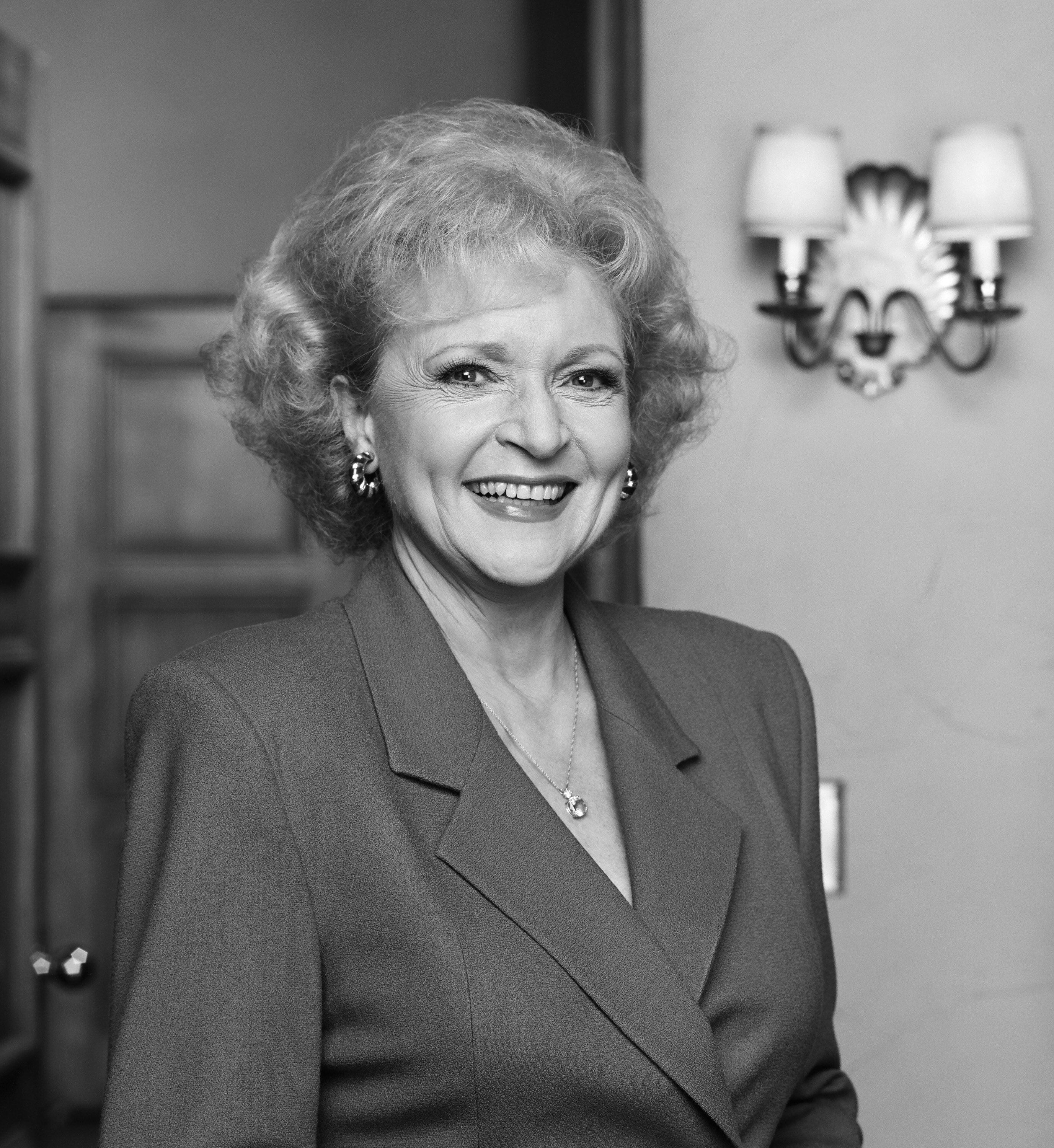 Betty White Death: World Reacts – Kiro 7 News Seattle