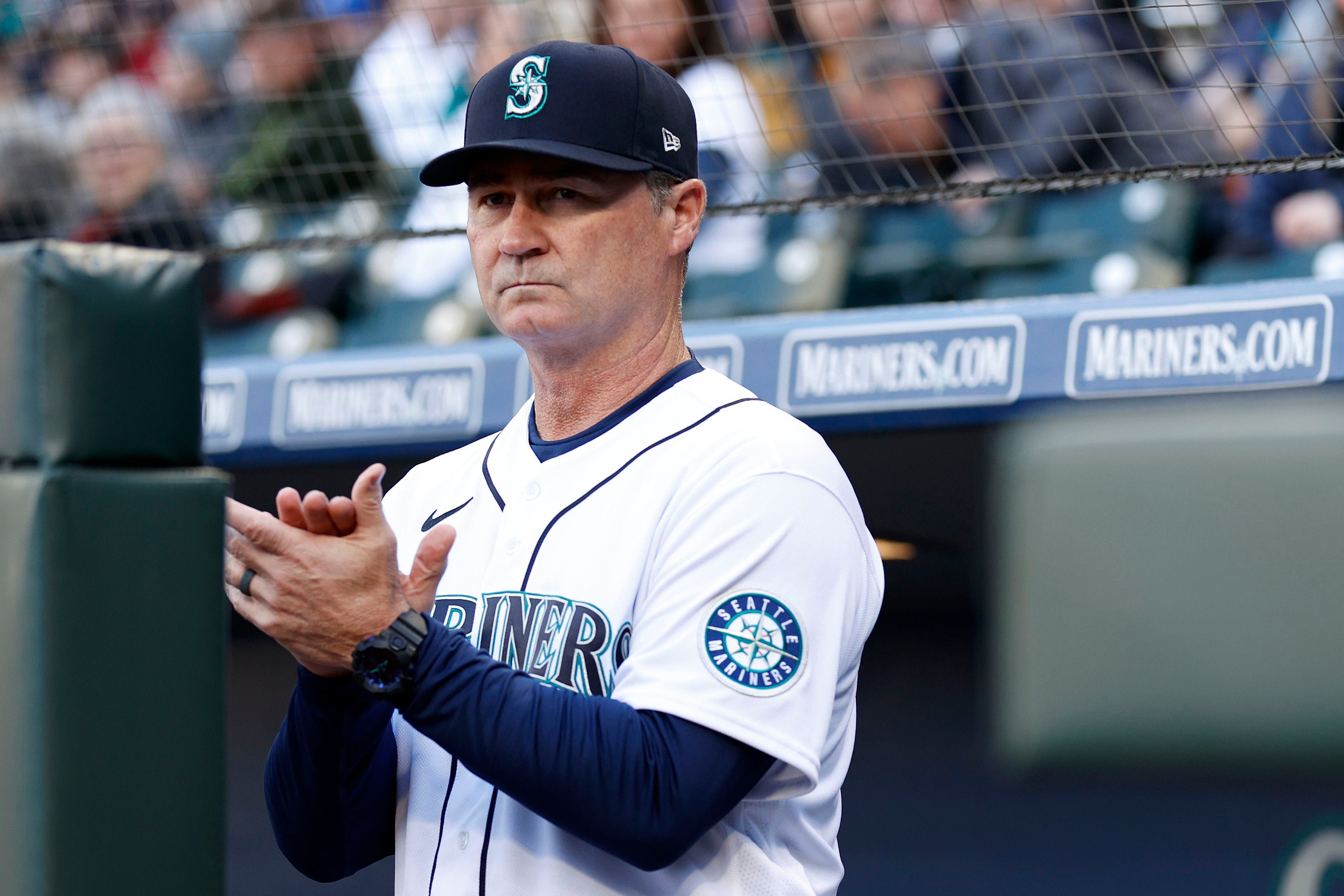 Mariners' manager Scott Servais out due to COVID-19 – KIRO 7 News Seattle
