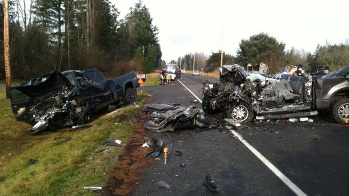 1 killed, 6 injured in collision near Eatonville