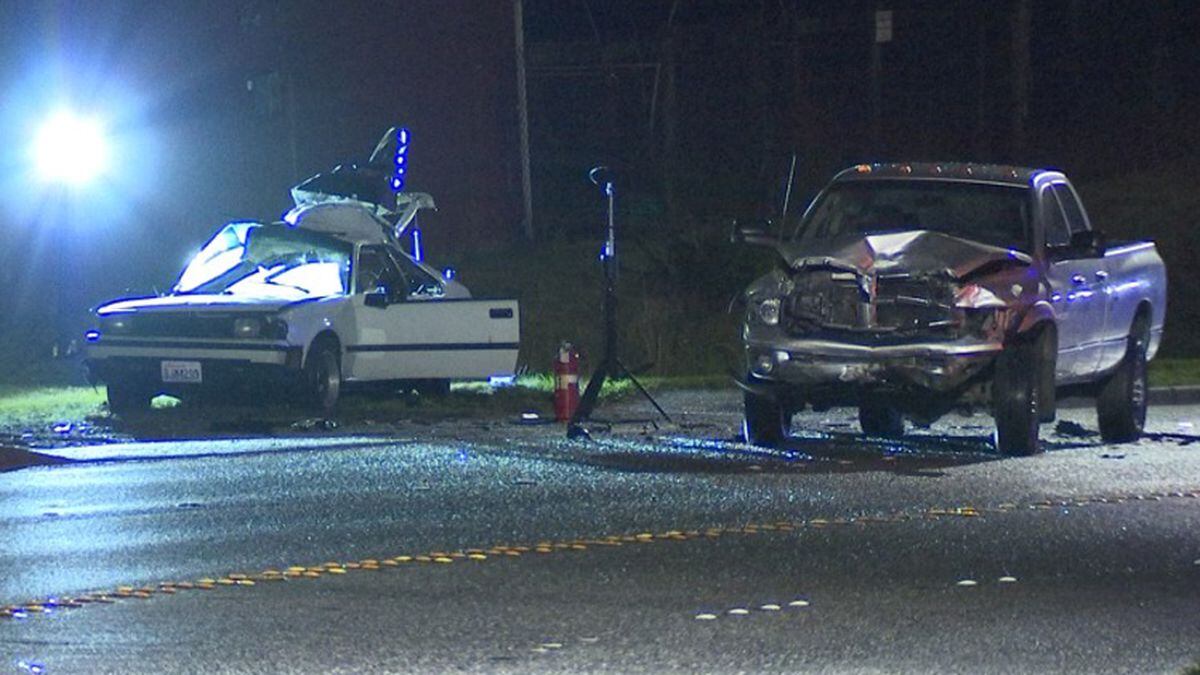 One dead, 1 injured in Renton crash