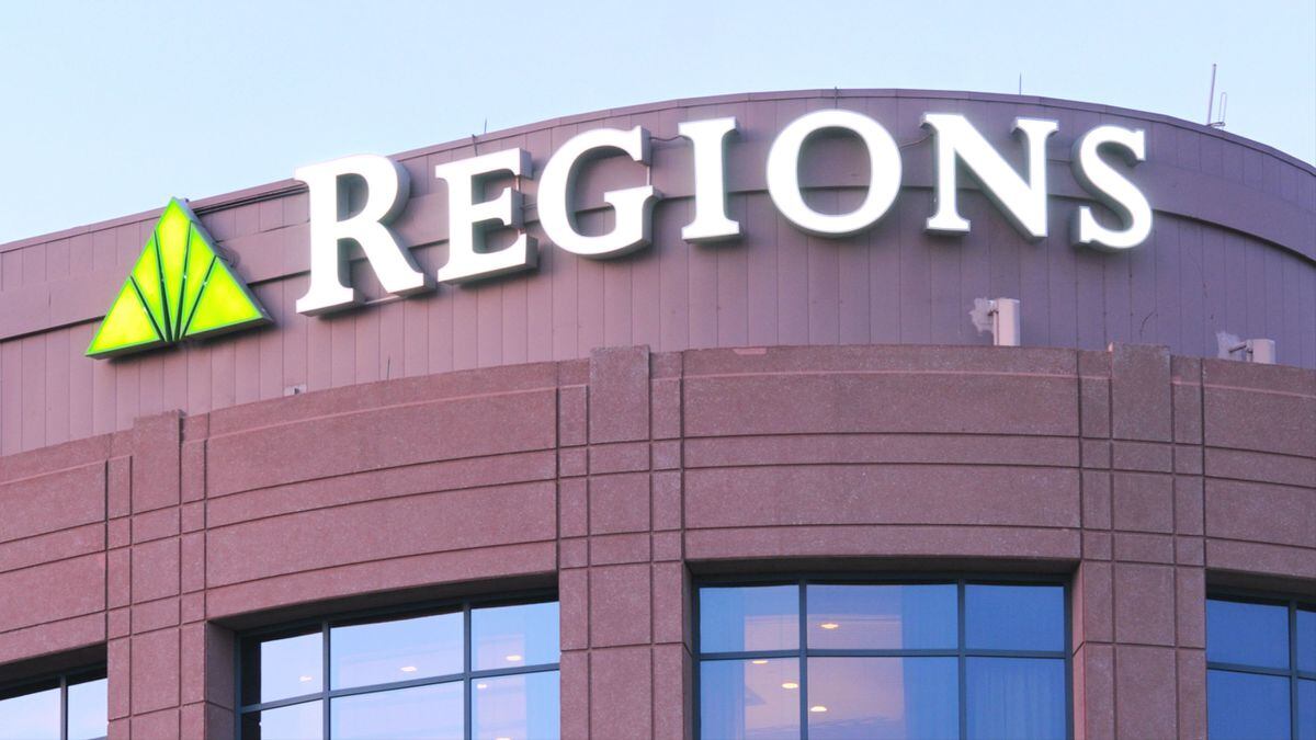 Former bank manager gets 3-year federal prison term for stealing $315K from sick elderly customer 