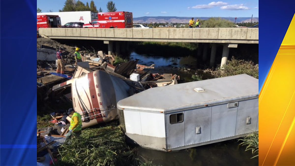 Two dead, seven injured in crash on I90 near Ellensburg