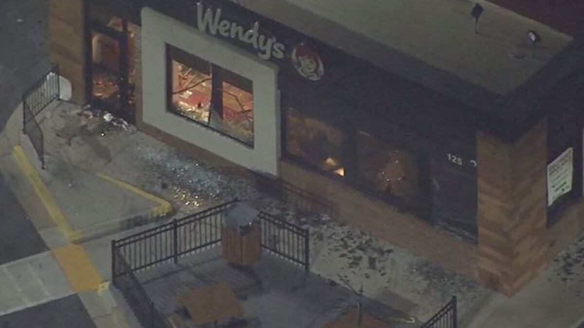 Protesters break out windows, set fire to inside of Wendy’s where Rayshard Brooks was killed