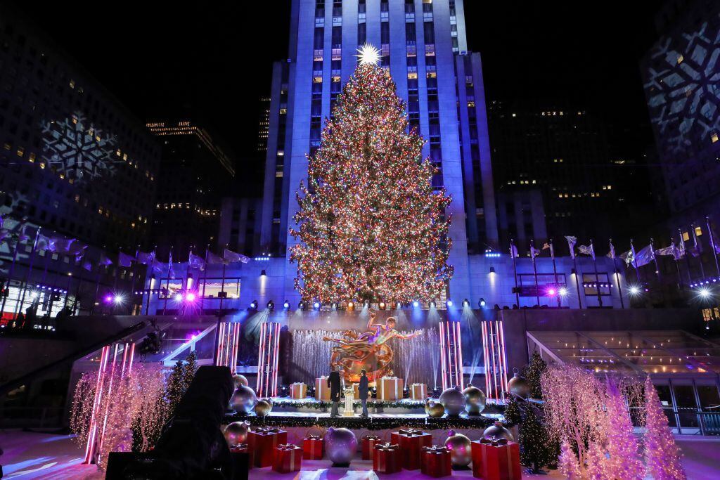 2021 Rockefeller Center Christmas Tree Grown In Maryland Kiro 7 News Seattle