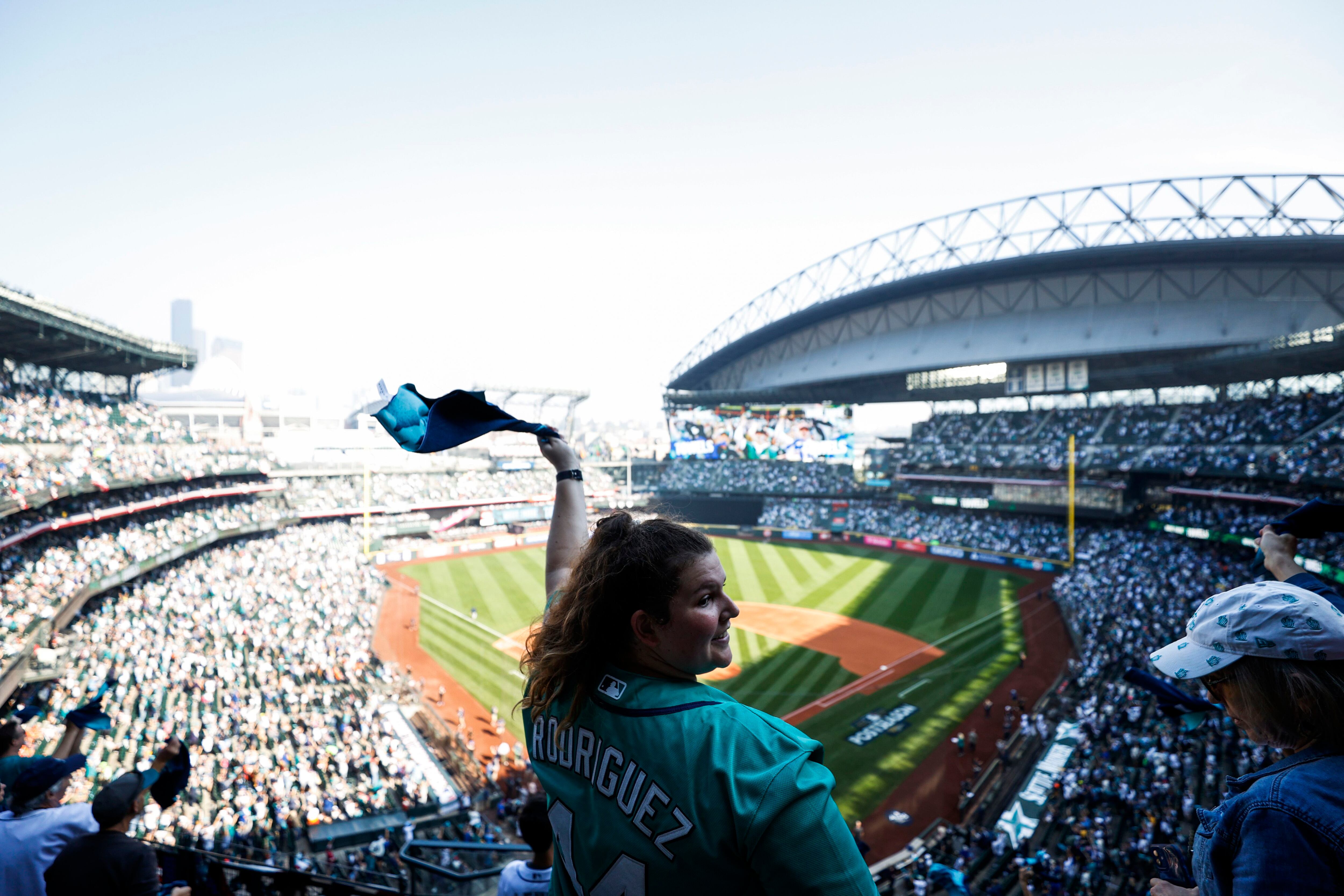 Mariners announce new 2023 ticket specials; $10 seats available for all  regular season home games – KIRO 7 News Seattle