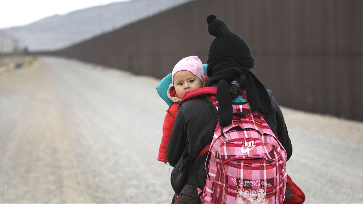 Pregnant Guatemalan migrant killed in fall from U.S. border wall, authorities say 