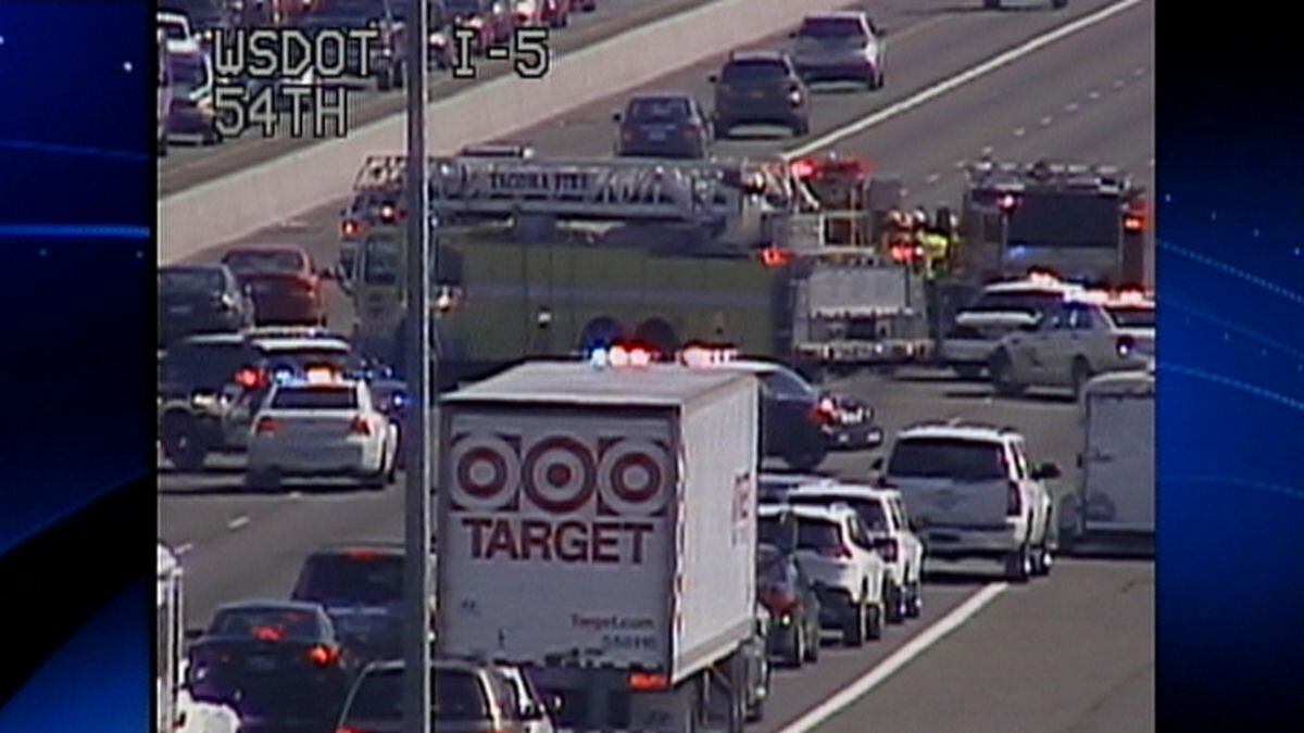 Troopers investigate fatal I5 crash in Fife