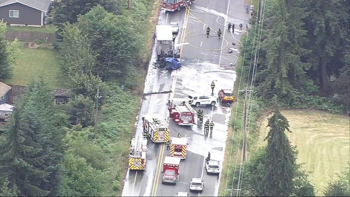 Headon crash with semitruck kills two in Pierce County