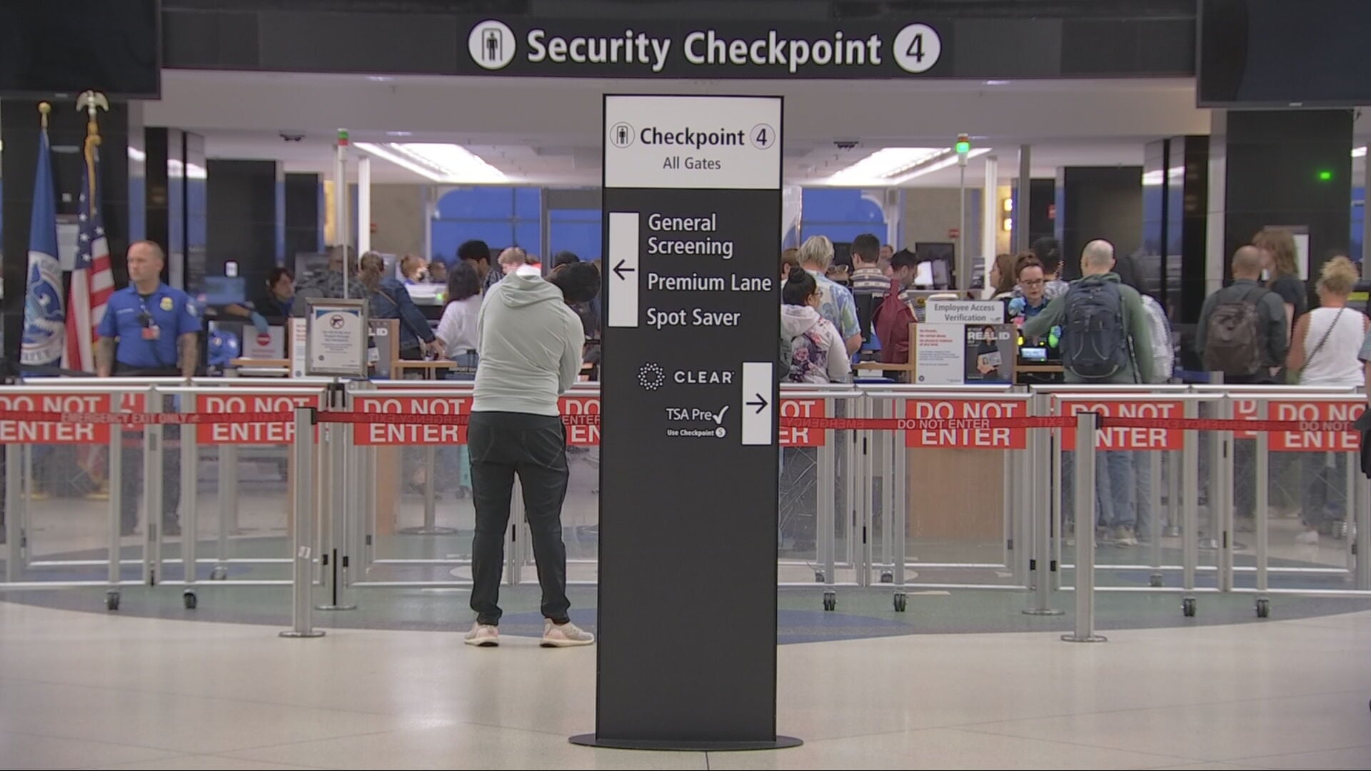 REAL ID 없어도 비행기 탄다…TSA, 내달 대체 신원확인제 도입