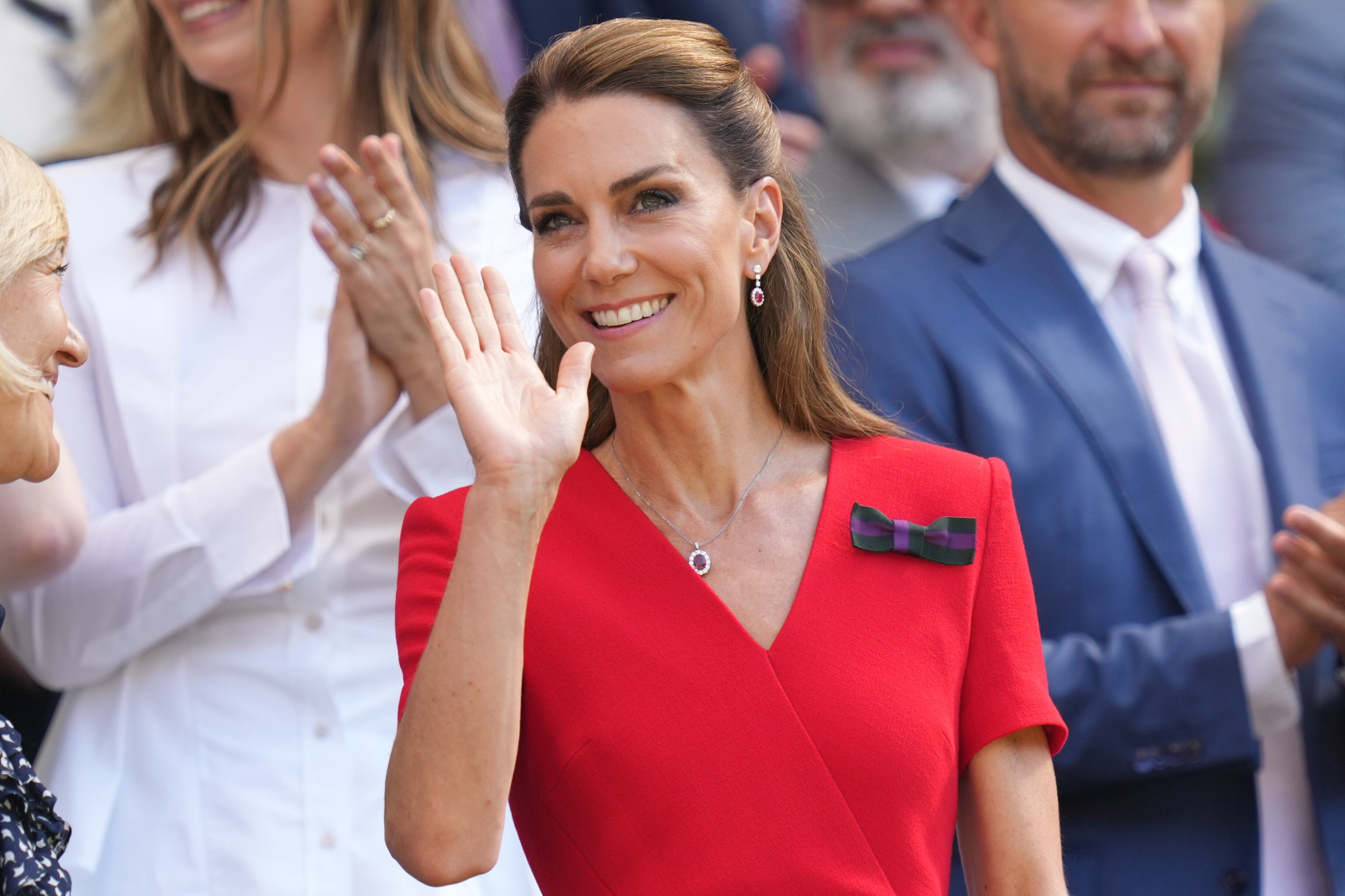 Princess Kate watches Wimbledon women's final in Royal Box with Jodie Foster and Hannah Waddingham - KIRO 7 News Seattle
